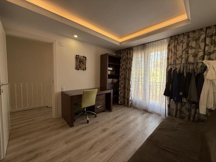 Casă individuală cu 3 camere cu Piscina în Ștefăneștii de Jos