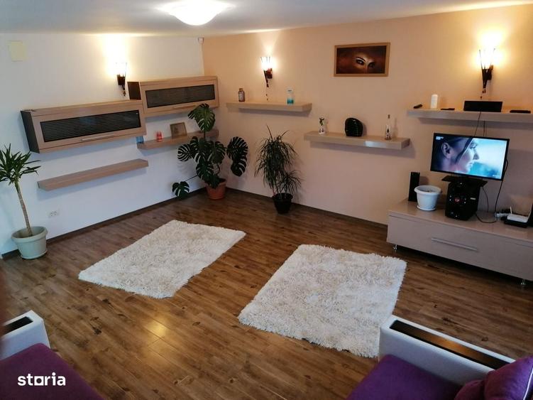 Casă cu 3 camere cu Teren 1197 Mp în Central