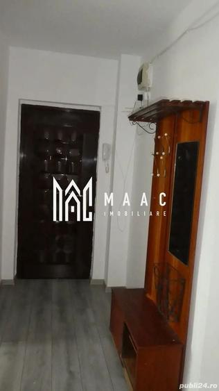 Apartament cu 4 camere decomandat, mobilat în Central