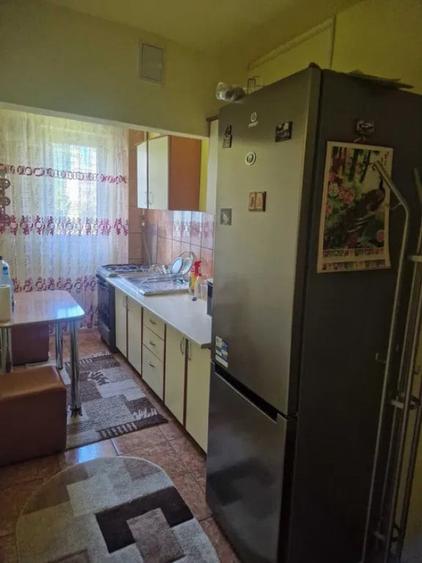 Apartament 2 camere semidecomandat 45 mp Bailesti Centru - 2