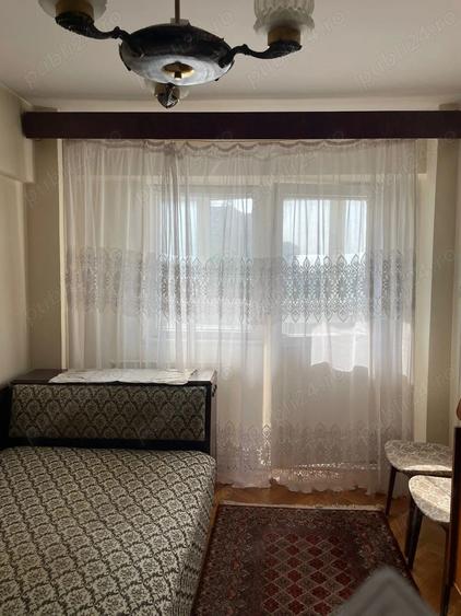 Apartament cu 3 camere decomandat în Ultracentral