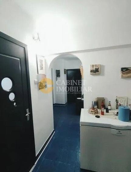 Apartament cu 3 camere decomandat, mobilat în Tătărași