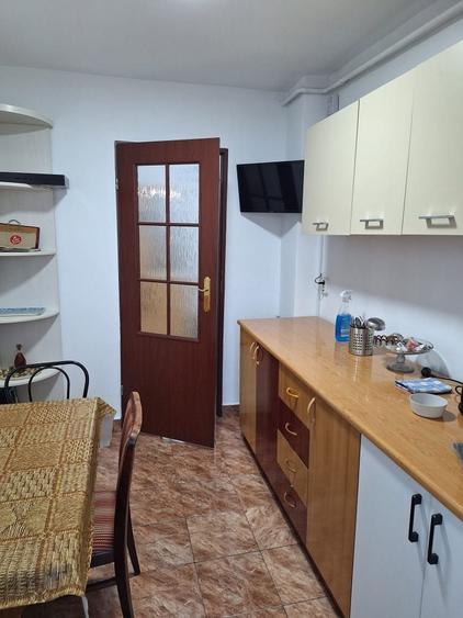 Apartament cu 2 camere decomandat în Tineretului