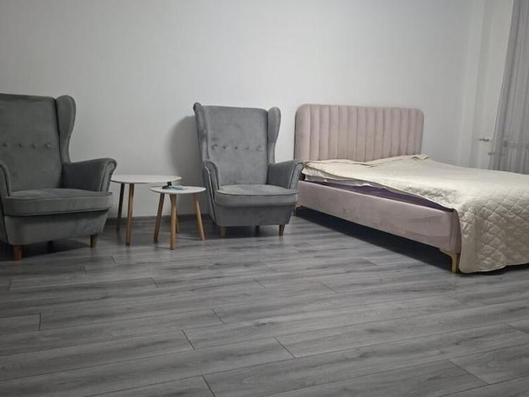 Apartament cu 2 camere decomandat, mobilat în Sebastian