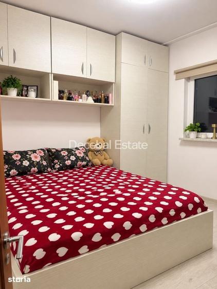 Apartament cu 3 camere semidecomandat, mobilat în Berceni