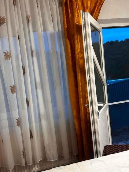 Casă cu 4 camere cu Teren 1000 Mp în Central
