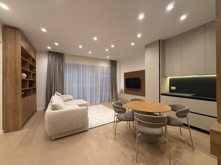 Apartament cu 2 camere semidecomandat, mobilat în Aviației