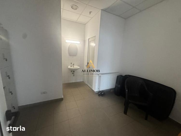 Spațiu comercial, de 1,800 mp, în Ariceștii Rahtivani