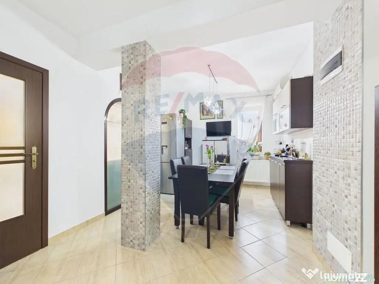 Apartament cu 3 camere decomandat în Doamna Ghica