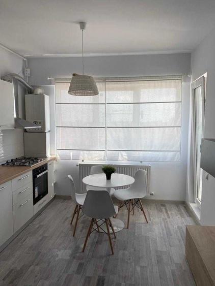 Apartament cu 2 camere decomandat în Exterior Vest