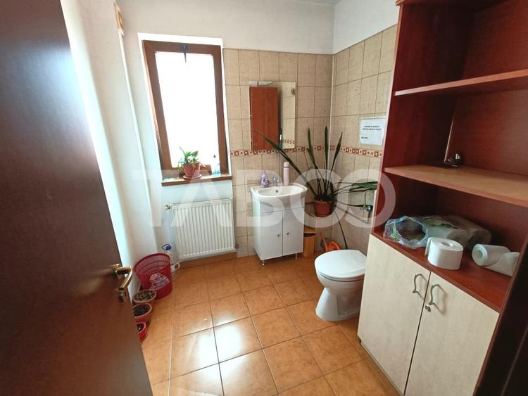 Birou, de 90 mp, în Central