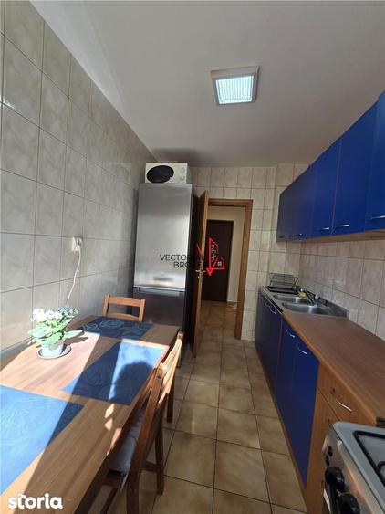 Apartament cu 2 camere decomandat în Tei