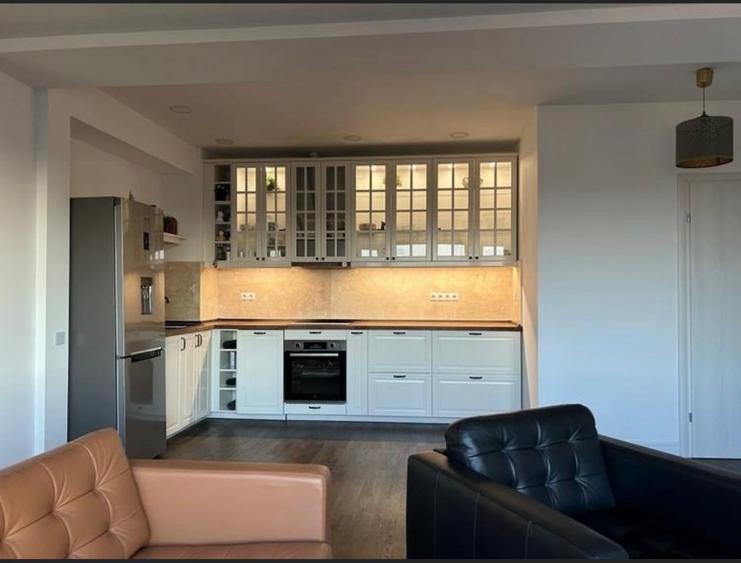 Apartament cu 3 camere decomandat în Pipera
