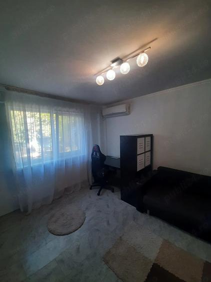 Garsonieră decomandată în Berceni