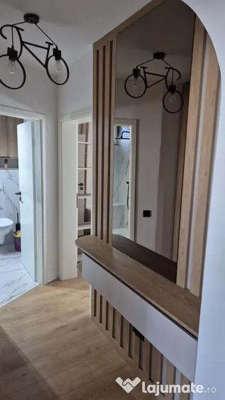 Apartament cu 3 camere semidecomandat, mobilat în Colentina