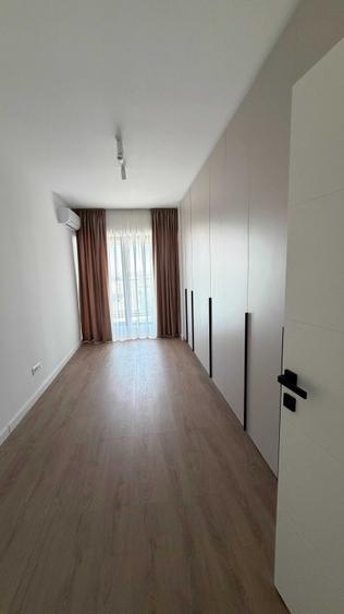 Apartament cu 3 camere decomandat în Lujerului