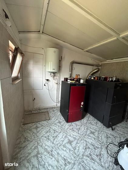 Casă cu 4 camere cu Teren 1500 Mp în Smârdan