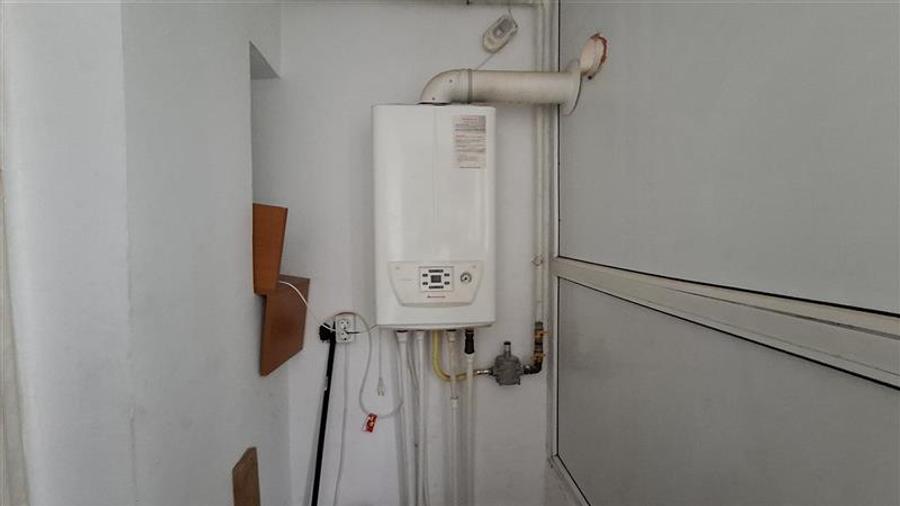 Apartament 2 camere, parter, CT, central - 6