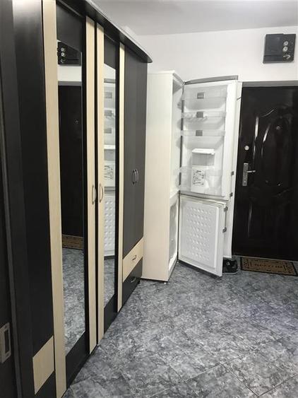 Garsonieră decomandată, mobilată în Tei