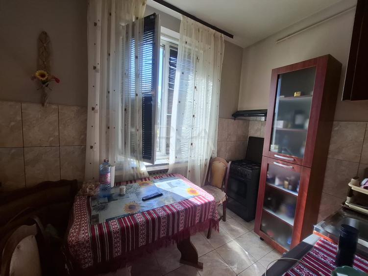 Apartament cu 2 camere decomandat, mobilat în Drumul Taberei