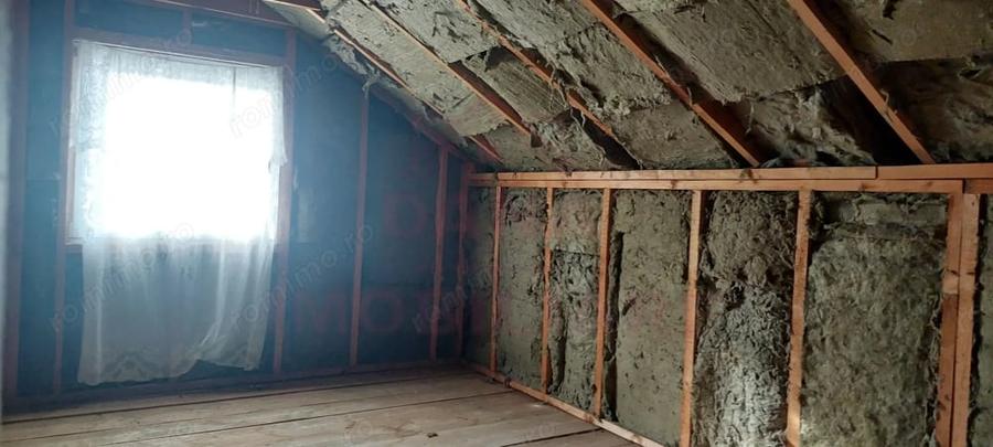 Casă cu 3 camere cu Teren 563 Mp în Rusca