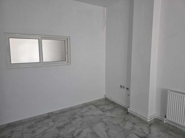 Spațiu comercial, de 73 mp, în Central