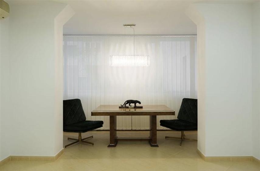 Apartament 3 camere - perfect pentru birou - 10