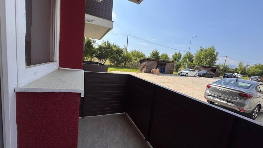 Apartament cu 2 camere decomandat în Sânpetru