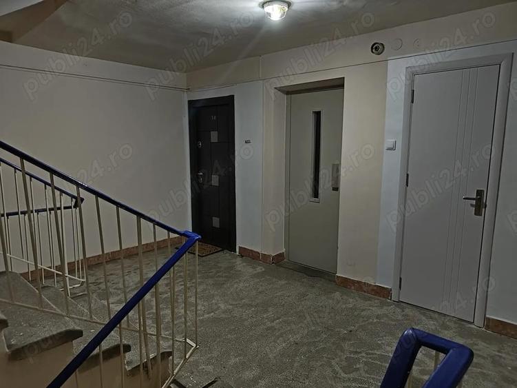 Apartament cu 3 camere decomandat în Rogerius