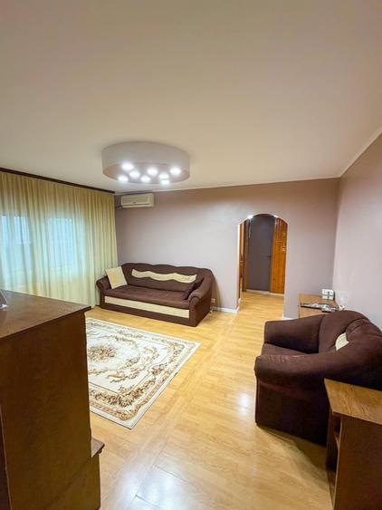 Apartament cu 2 camere semidecomandat în Central