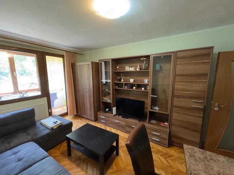 Apartament cu 2 camere decomandat în Medicină