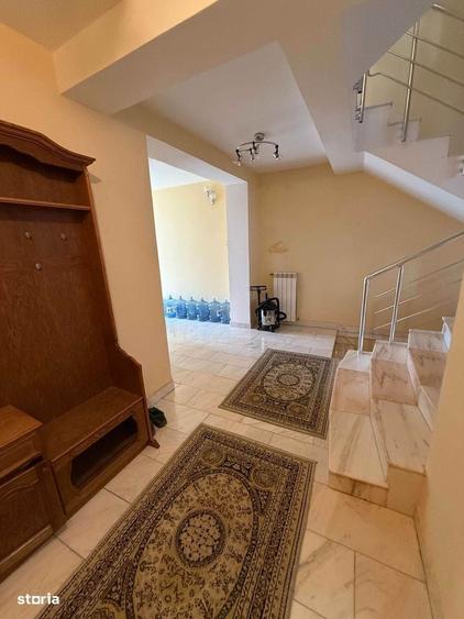 Casă cu 4 camere cu Teren 280 Mp în Central