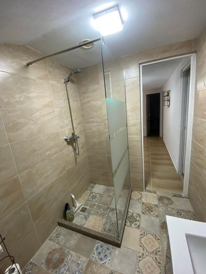 Casă individuală cu 4 camere cu Canalizare în Valea Lungă