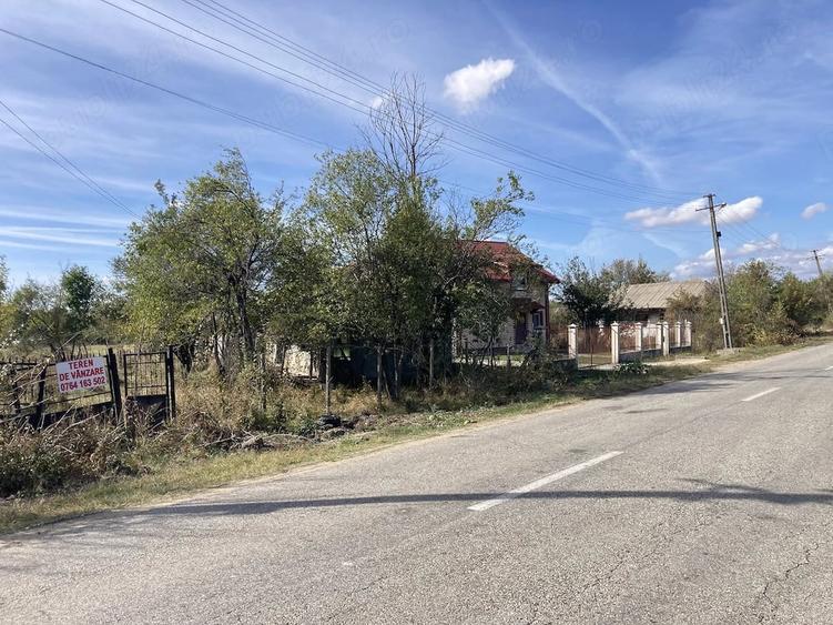 Teren de 7200 mp, în Vineți