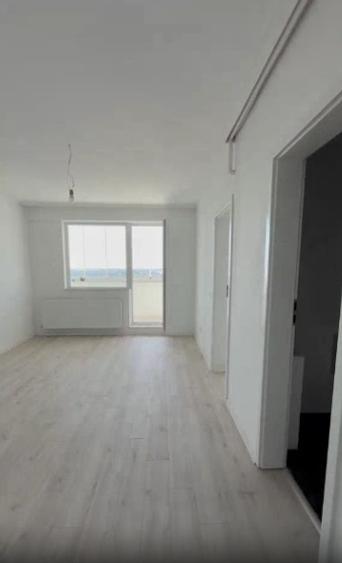 Penthouse cu 5 camere decomandat în Militari