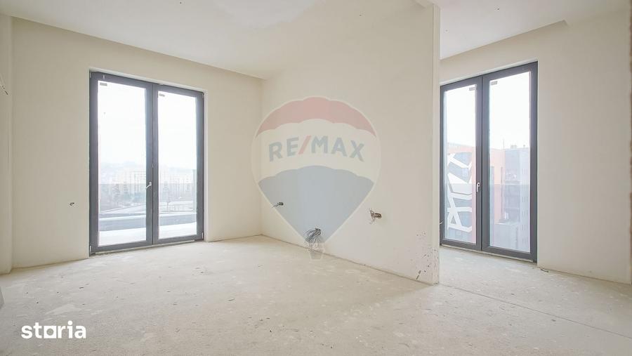 Apartament cu 3 camere în 15 Noiembrie