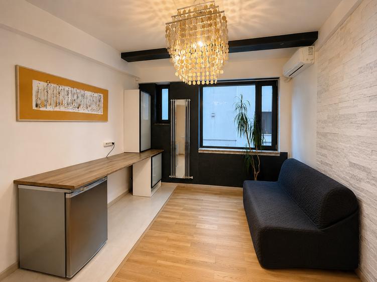 Apartament cu 3 camere decomandat, mobilat în Șoseaua Nordului