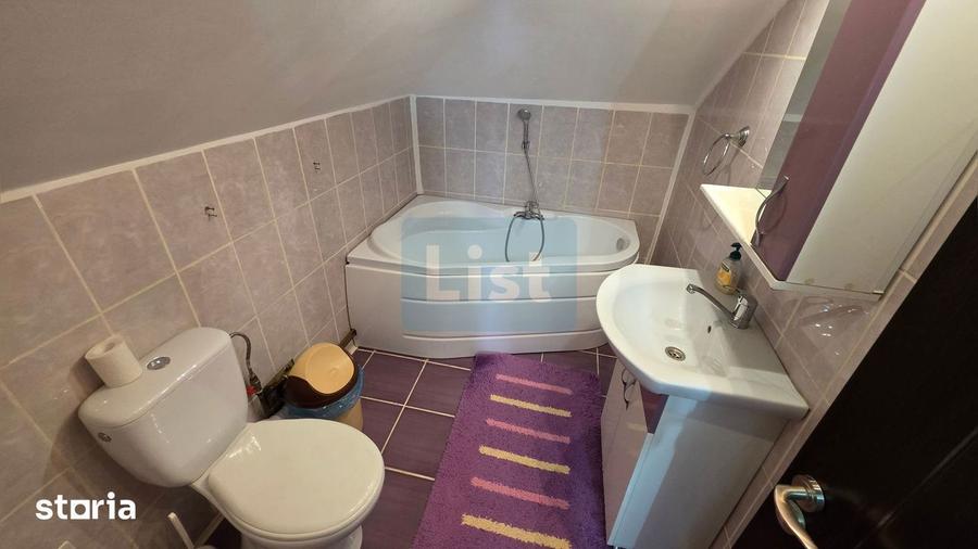 Casă cu 4 camere cu Teren 66.37 Mp în Central