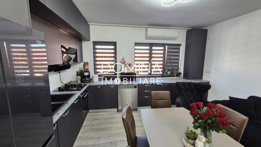Apartament cu 3 camere decomandat, mobilat în Primăverii