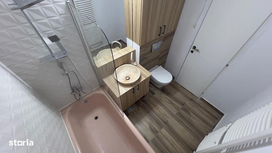 Apartament cu 2 camere decomandat în Petros