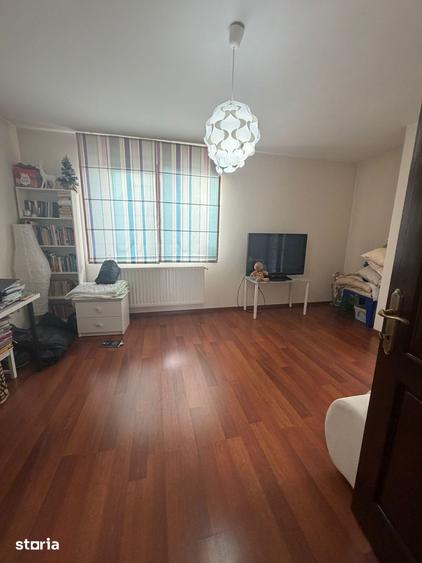 Vand Vila Serbanesti strada Siretului - 12