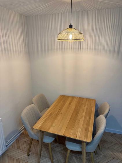 Apartament cu 3 camere decomandat în Exterior Vest