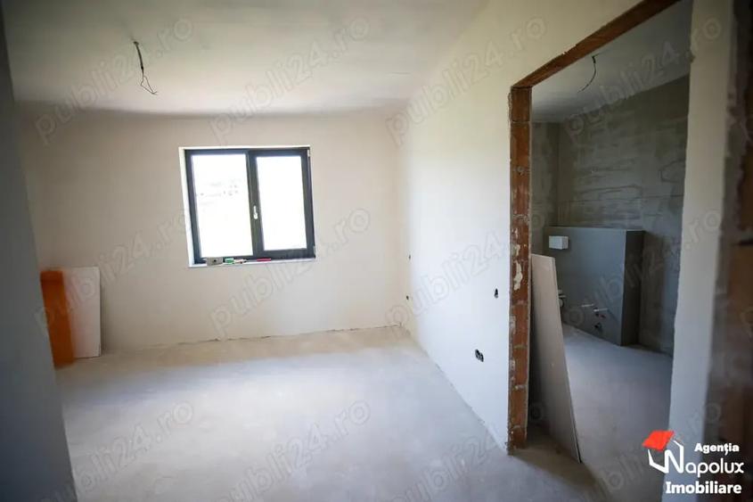Casă cu 5 camere cu Teren 466 Mp în Central