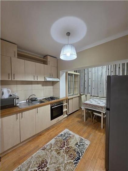 Apartament cu 3 camere decomandat, mobilat în Tilișca