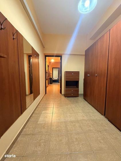 Apartament cu 2 camere, mobilat în Romană