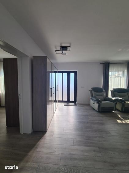 Casă cu 3 camere cu Teren 250 Mp în Lilieci
