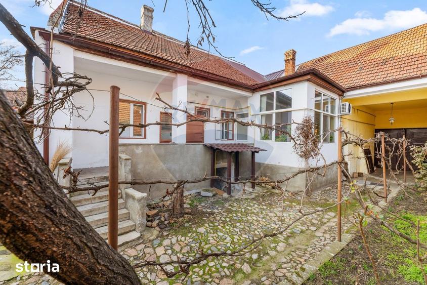 Casă cu 3 camere cu Teren 342 Mp în Boul Roșu