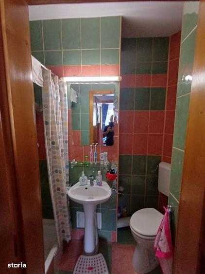 Apartament cu 3 camere decomandat în Republicii
