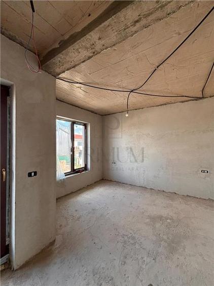 Duplex cu 5 camere cu Garaj în Moșnița Veche