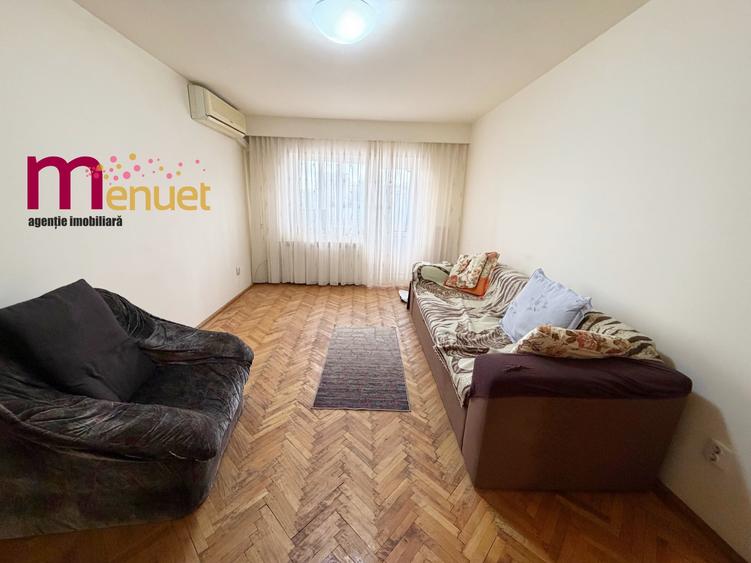 Apartament cu 4 camere în Babadag